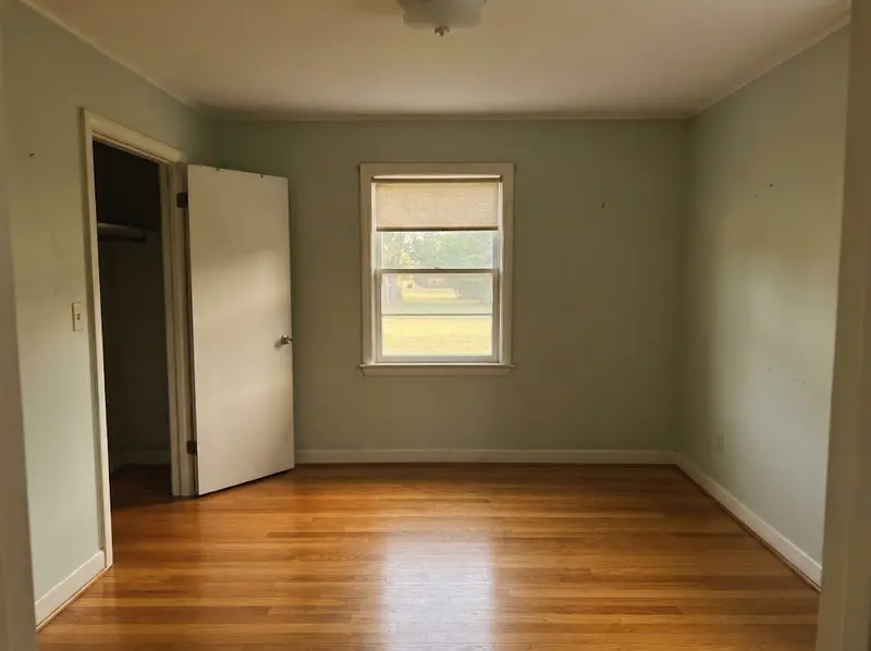 Hardwood floor deep cleaning in Smithfield, VA