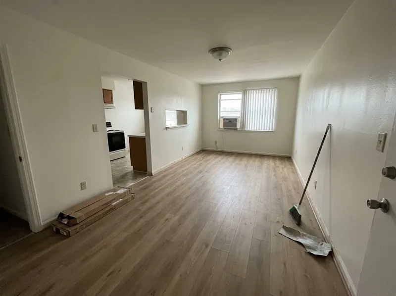 Laminate flooring installation in Smithfield, VA