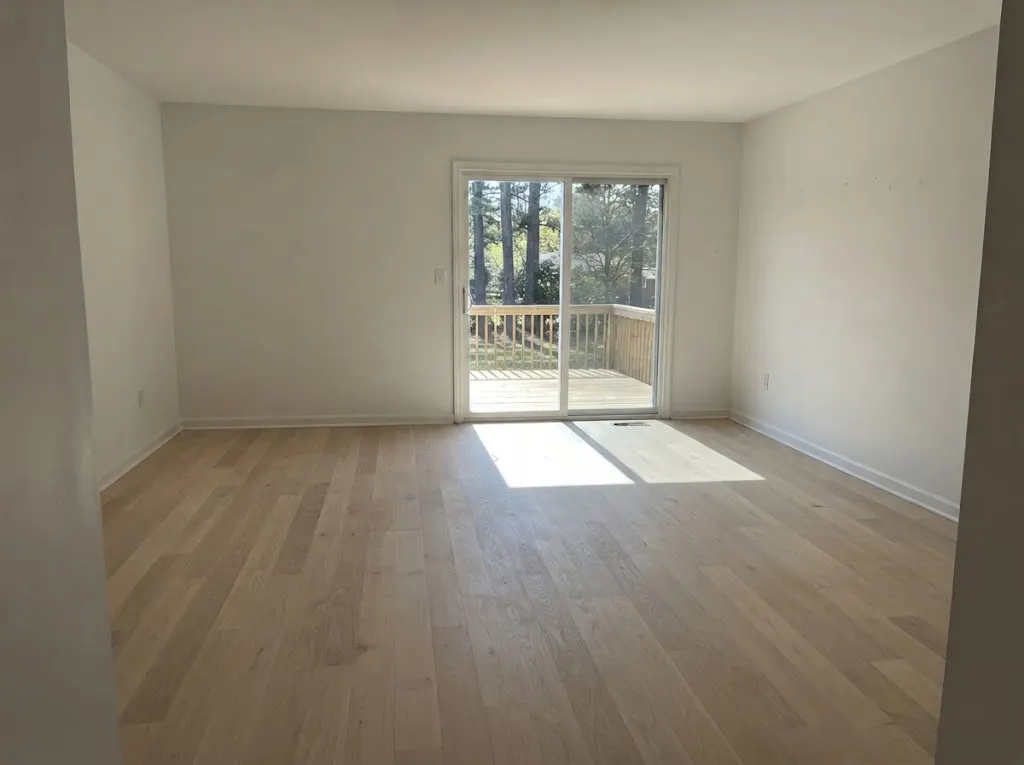 Hardwood floor refinishing in Virginia Beach, VA
