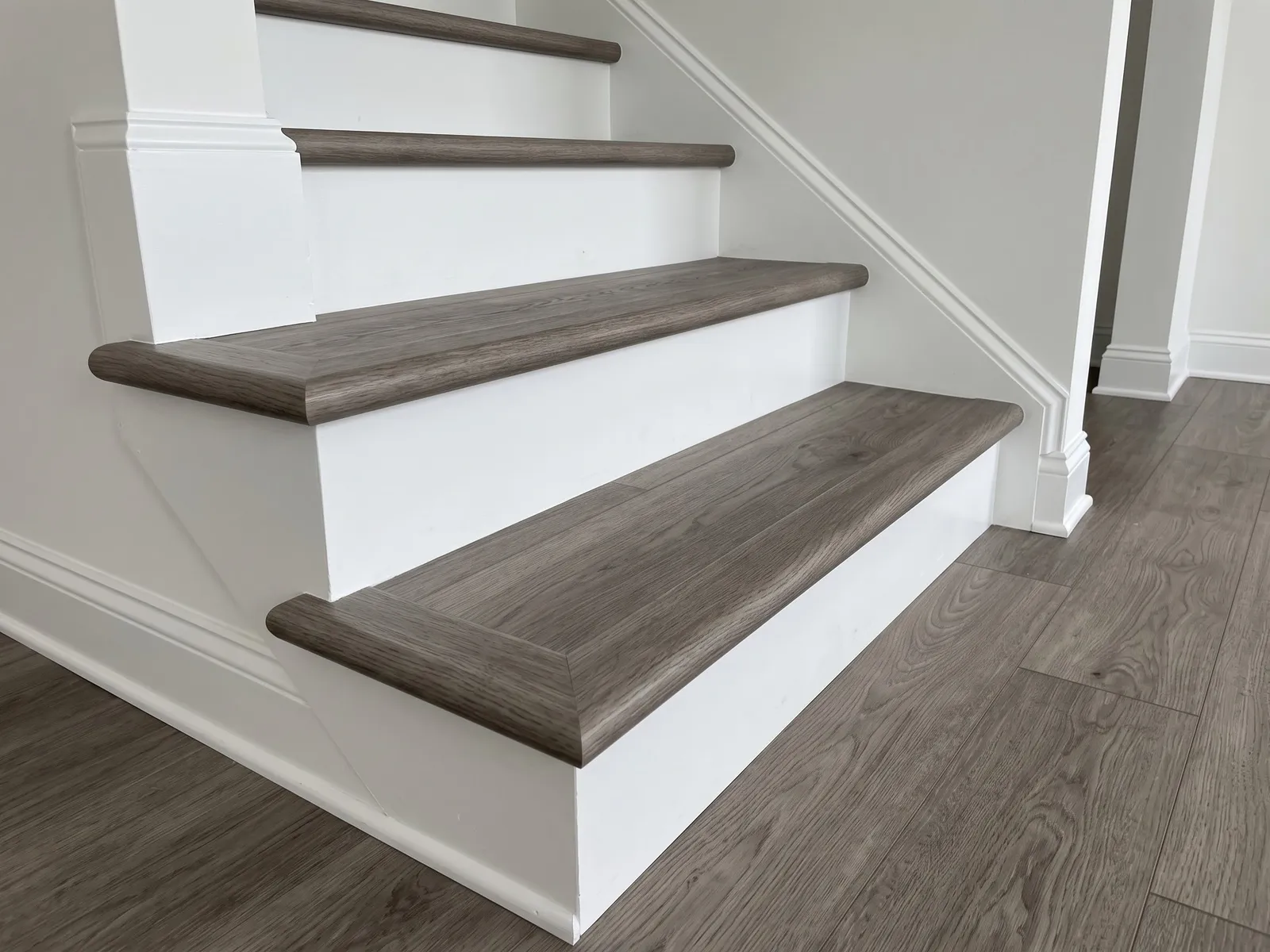 Custom-bent LVP treads